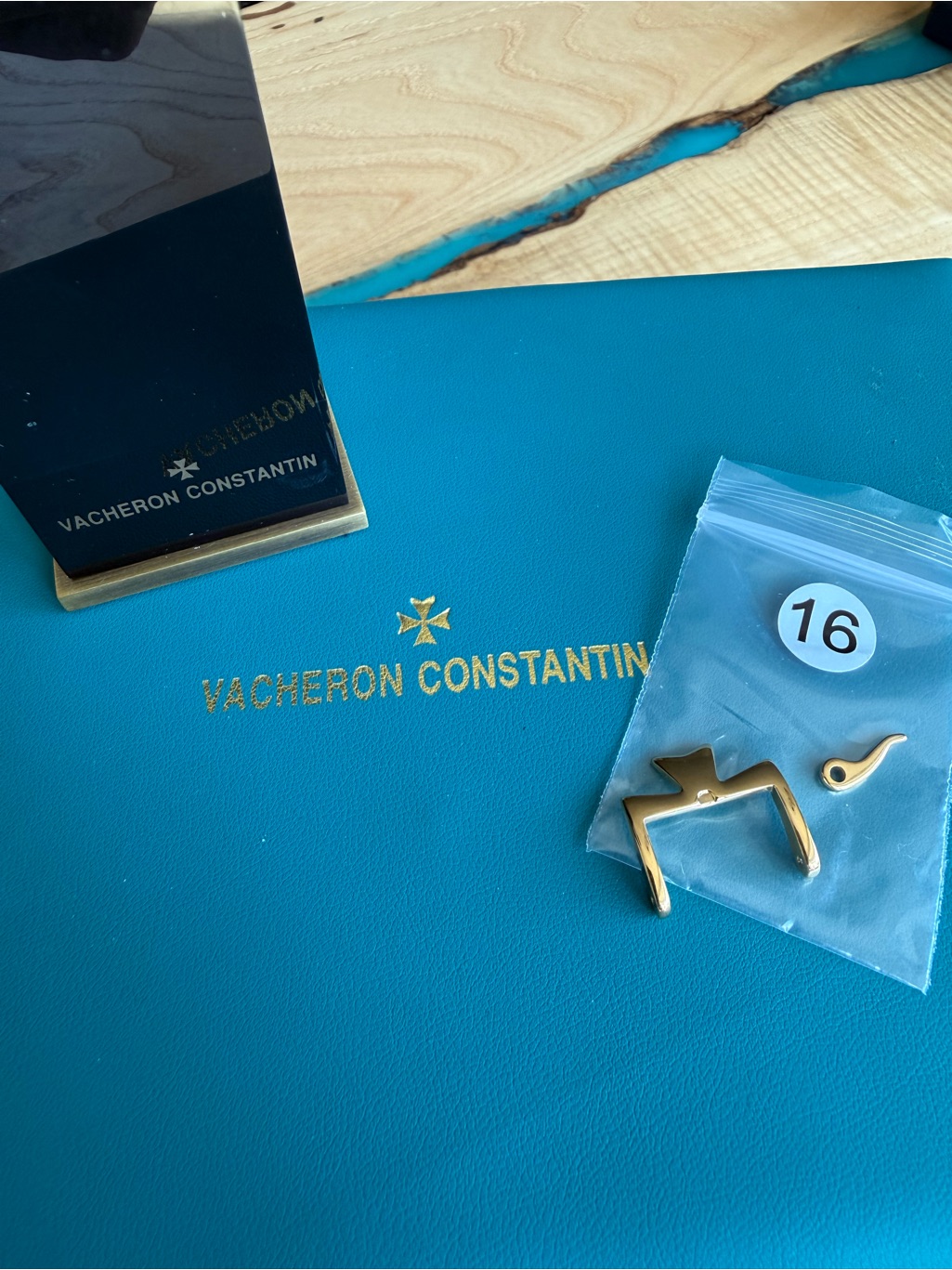 Vacheron Constantin 16mm Gold Tone Watch Buckle  Men Accessories